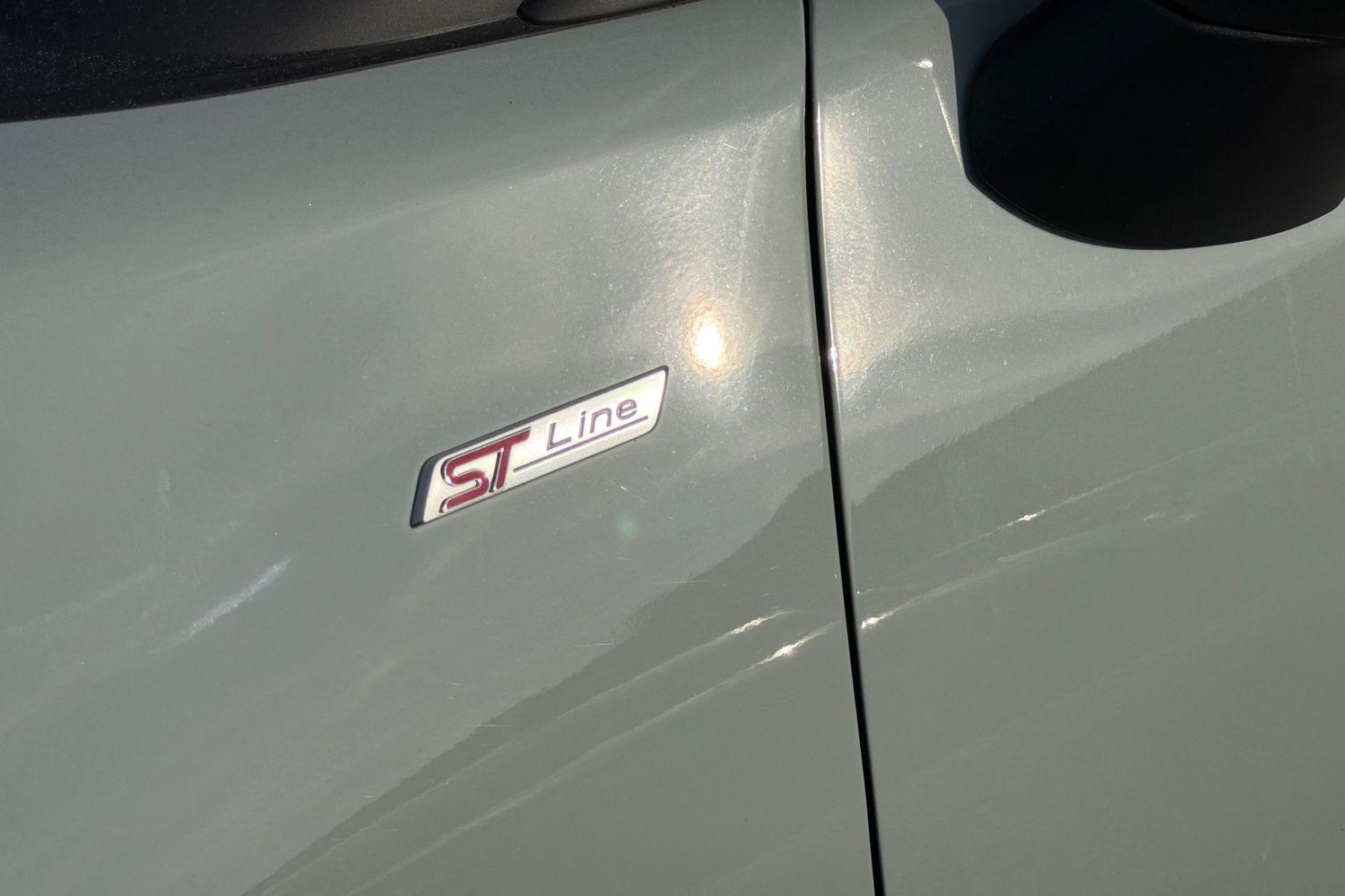 Ford PUMA Photo 38