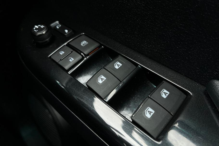 Used Toyota HILUX WD71GMY 31