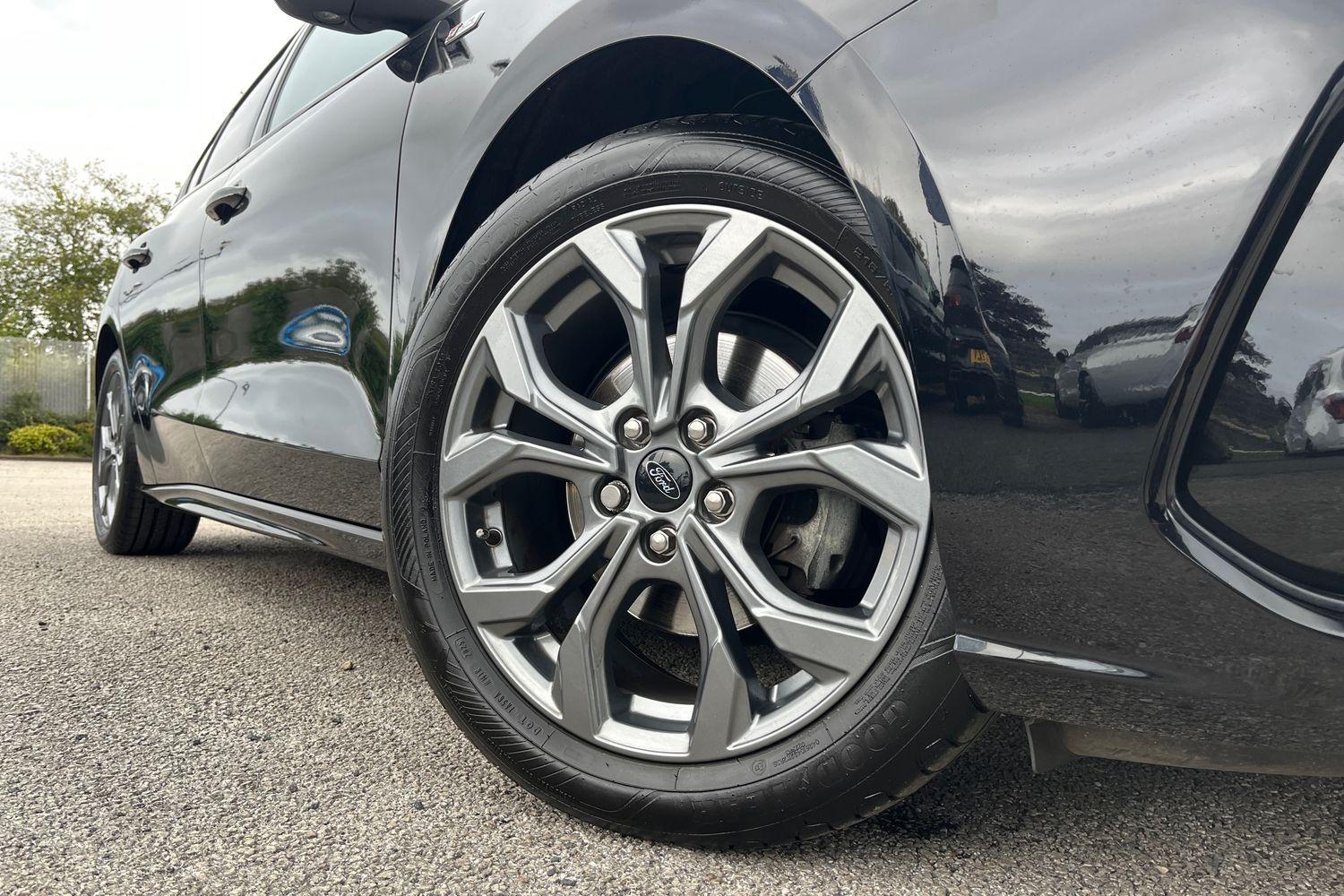 Ford FOCUS Photo 7