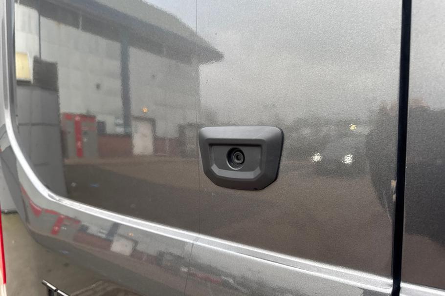 Used Ford TRANSIT WO25UCT 18