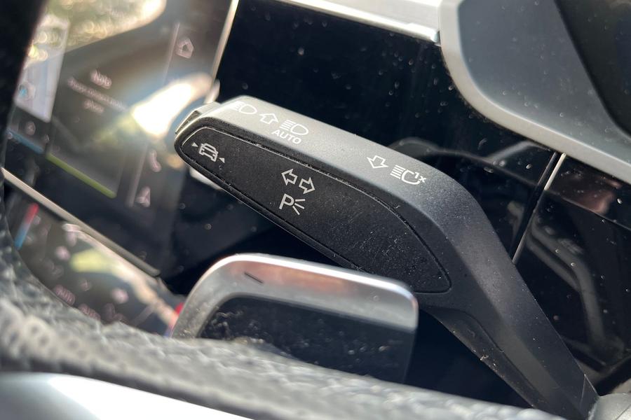 Audi e-tron Photo autoimg-0b6d06f94a79ba01ed2b89e30b0e8854dc759921.jpg