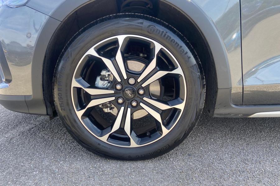 Ford FOCUS Photo autoimg-0b6ff54ed567971fedf9c77104f25b6cf606d1f9.jpg