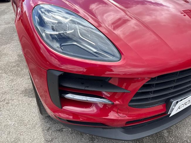 PORSCHE Macan Photo 34