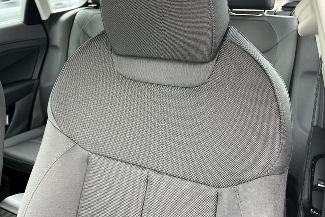 Audi  Q3 SUV Photo 48