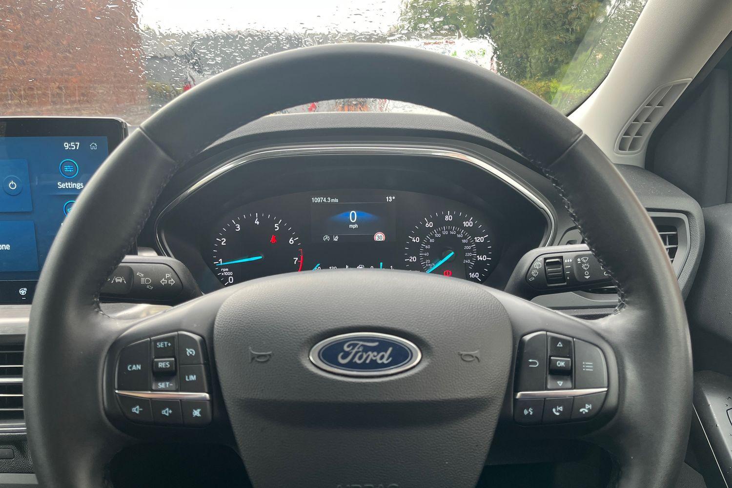 Ford Focus Photo 11