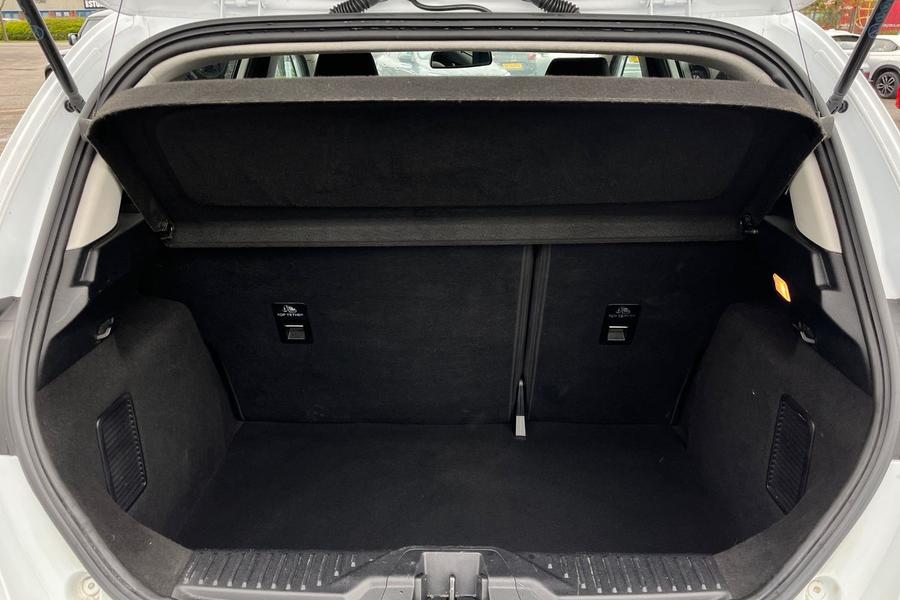 Ford Fiesta Photo autoimg-0b76708d01552c77678833d4413673c4bbf662eb.jpg