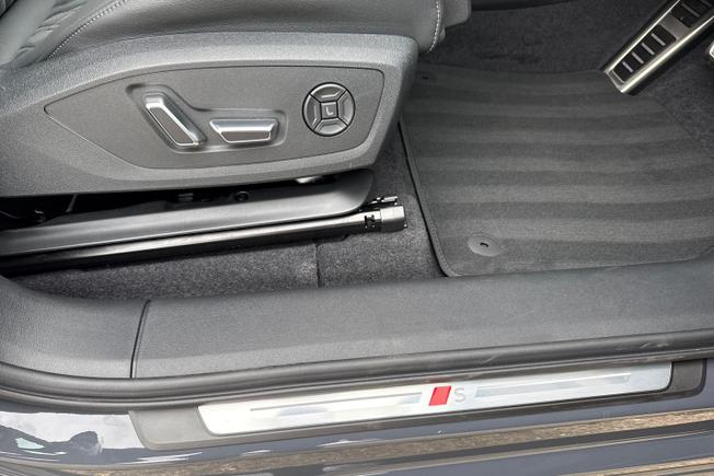 AUDI Q6 E-Tron Photo 38