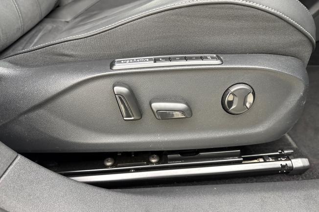 VOLKSWAGEN Id.7 Photo 35