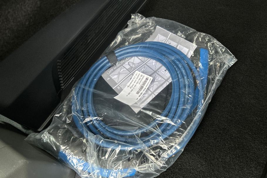 Used FORD TRANSIT CUSTOM MT75FFE 25