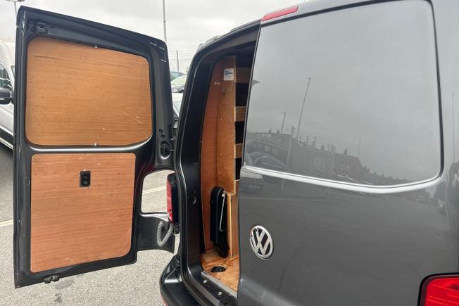 VOLKSWAGEN Transporter Photo 27