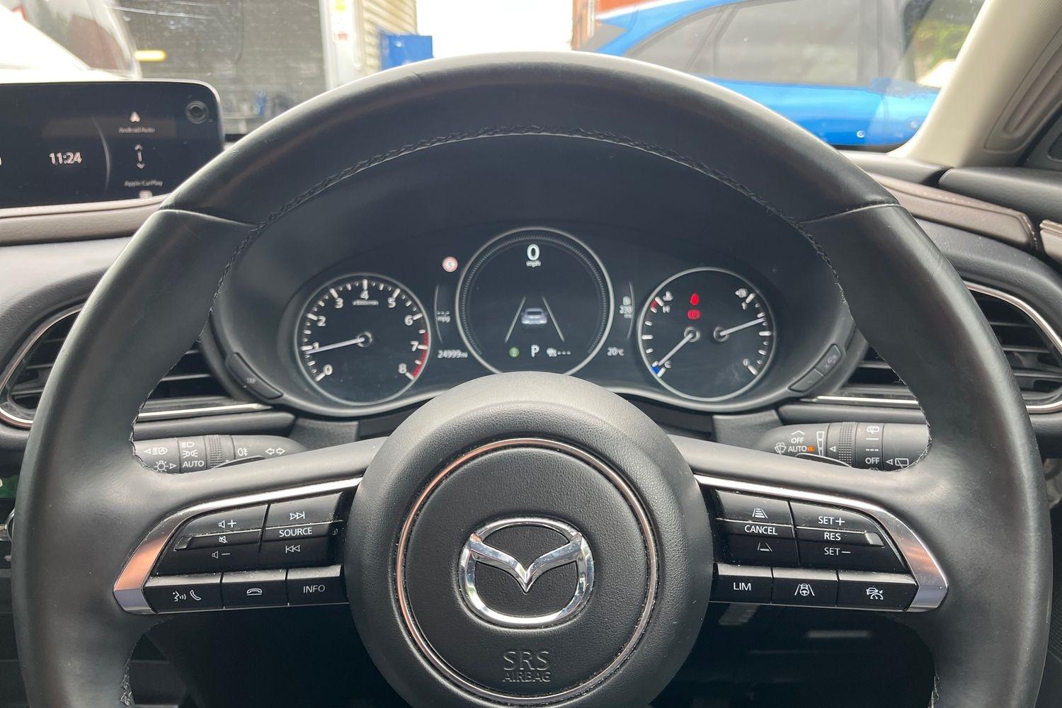 Mazda CX-30 Photo 11