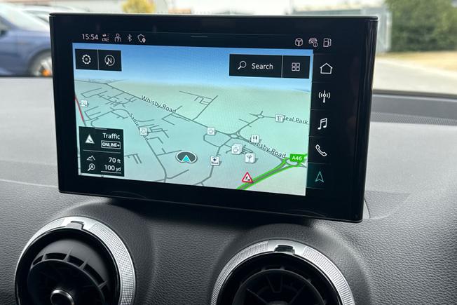 AUDI Q2 Photo 14