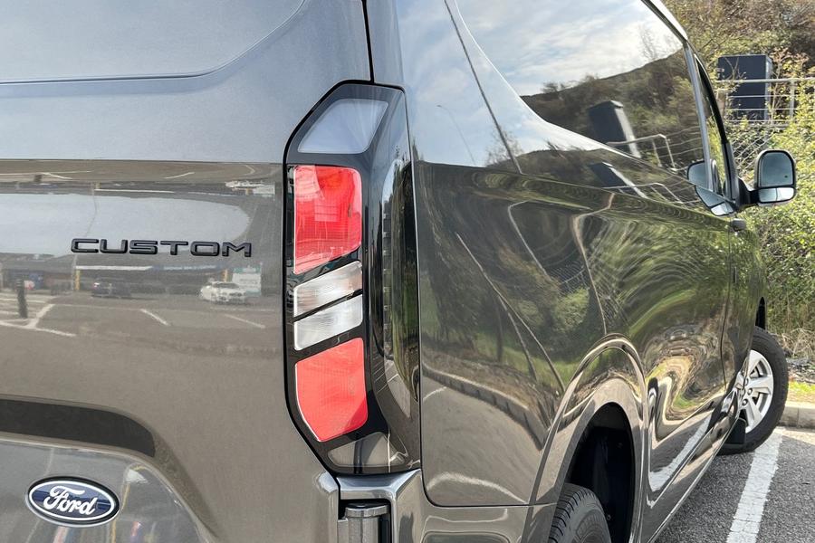Ford Transit Custom Photo autoimg-0b95882200a47ecccf84516ba1b9b676bf453fdc.jpg