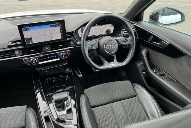 AUDI A4 Photo 37