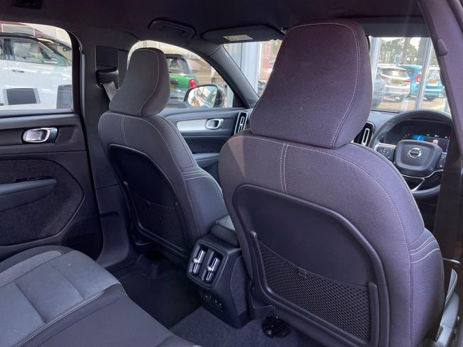 VOLVO Xc40 Photo 31