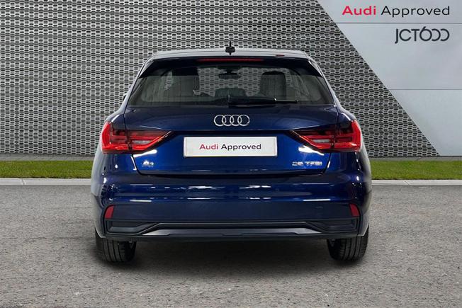 AUDI A1 Photo 8