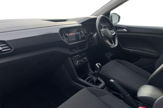 Volkswagen T-Cross Photo autoimg-0b9e11e3da06c10e907c1a85f45815d3967fe7f7.jpg