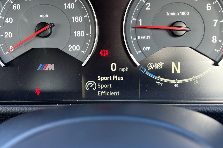 BMW M4 Photo autoimg-0ba3bc0801a30c98a60ee80d4e8d0360d60c0dbf.jpg