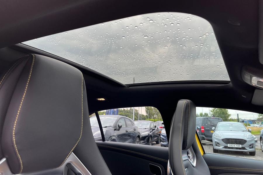 Mercedes-Benz A CLASS Photo autoimg-0ba70d4277e62497e7405a0f8341f9a982f7d282.jpg