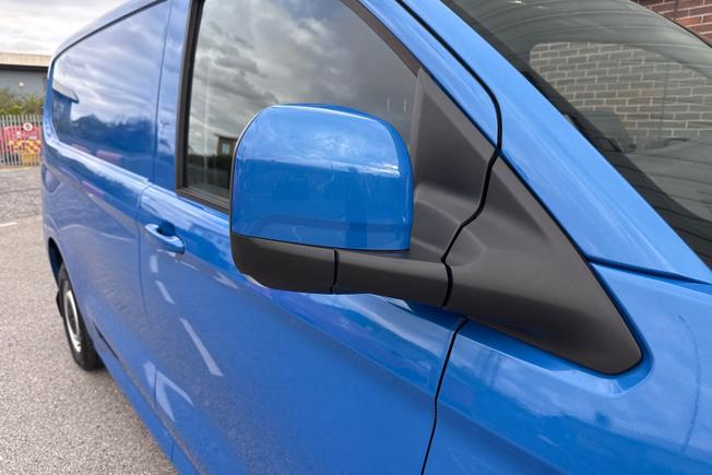 VOLKSWAGEN e-Transporter Photo 20