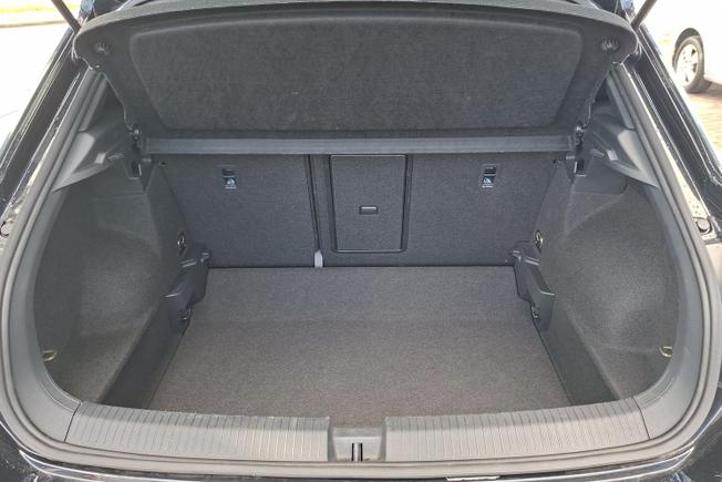 VOLKSWAGEN T-Roc Photo 12