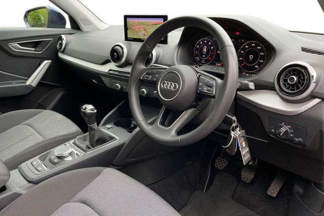 AUDI Q2 Photo 6