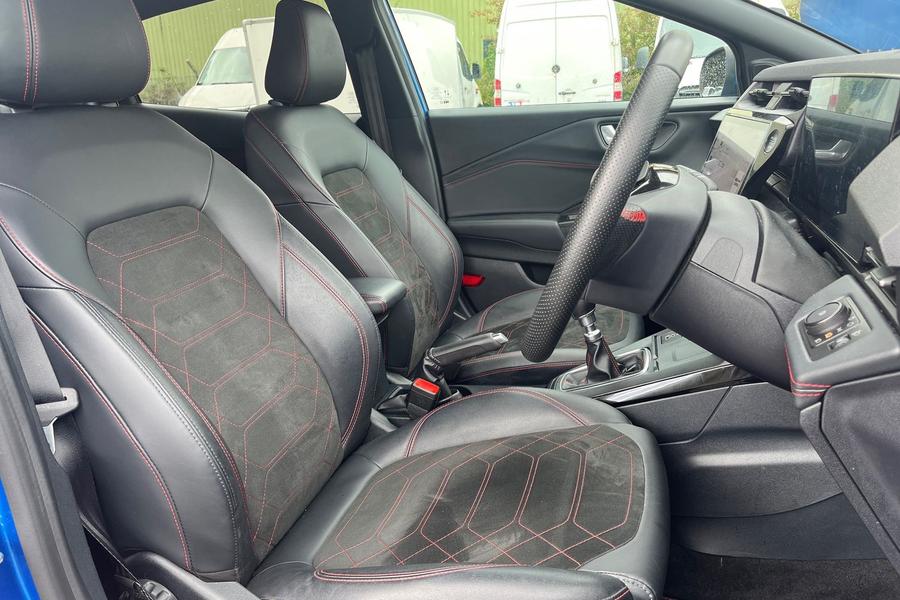 Ford PUMA Photo autoimg-0baaab68d20999cafcd205d9a350a57a0d38fe96.jpg