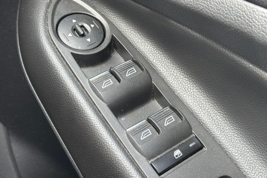 Ford KUGA Photo autoimg-0bb259d15a048024955015746052da7079fb3876.jpg