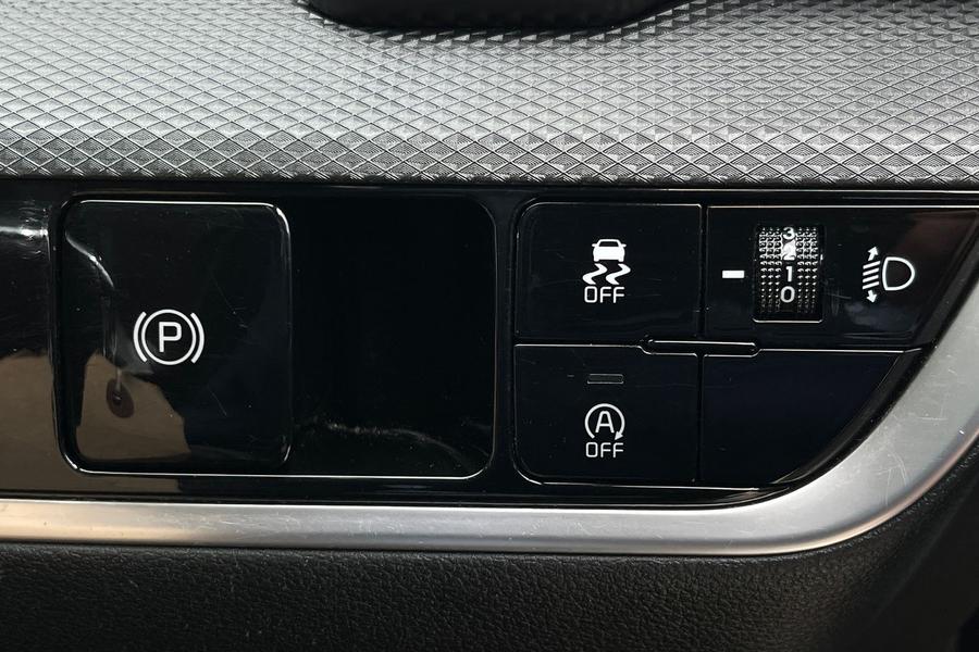 Kia SPORTAGE Photo autoimg-0bb3bdd804239202f4f7c8960f421b7826d41440.jpg