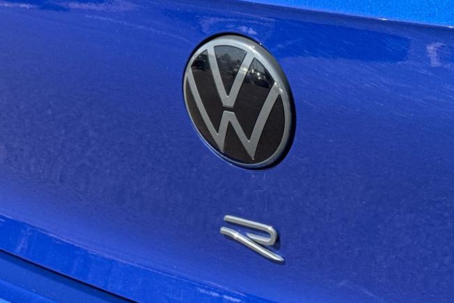 VOLKSWAGEN Golf Photo 46