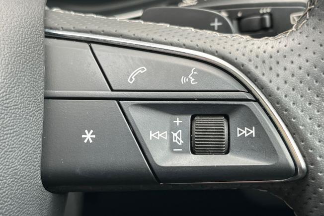 AUDI Q5 Photo 17