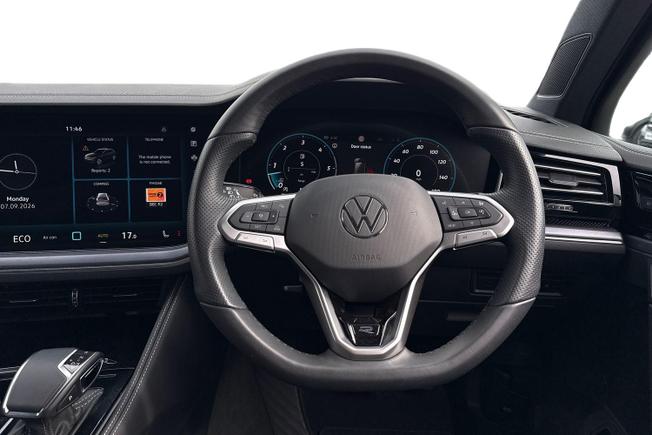 VOLKSWAGEN Touareg Photo 11
