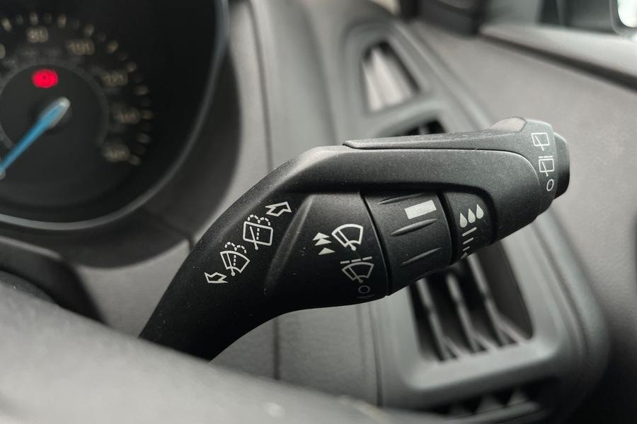 Ford FOCUS Photo autoimg-0bbb17f41af9fd21825a16770724fbb54c85660d.jpg