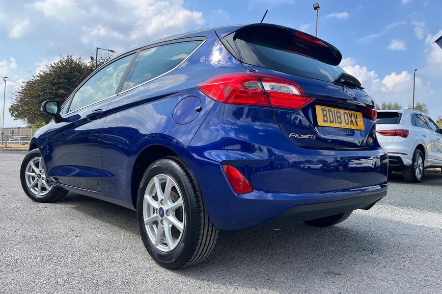 Ford Fiesta Photo autoimg-0bbce4ae6f5612de765eaca9a2511e3b1e459c8b.jpg