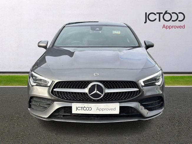 MERCEDES-BENZ CLA Photo 8
