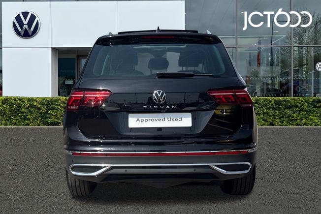 VOLKSWAGEN Tiguan Photo 7