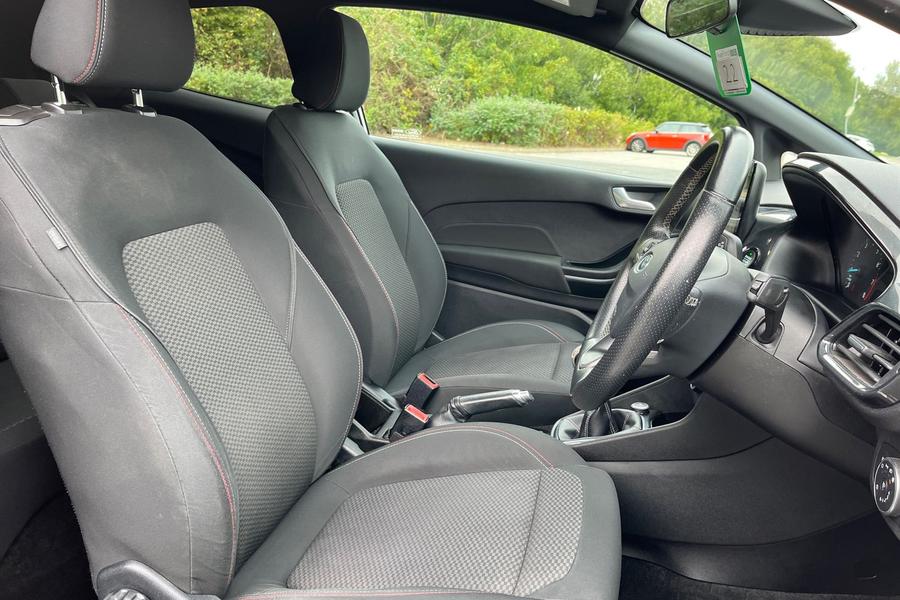 Ford Fiesta Photo autoimg-0bc6e5dd03ae7f736bfcb0222a3e081ad33144ff.jpg