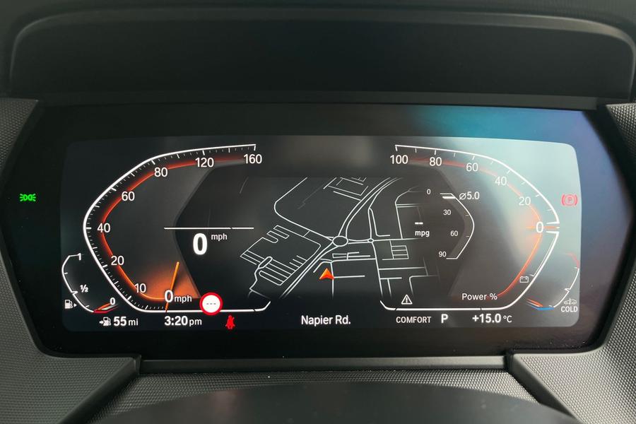 BMW 1 Series Photo autoimg-0bc7546c88937a96aed6ca3890813b5b1c3b2627.jpg