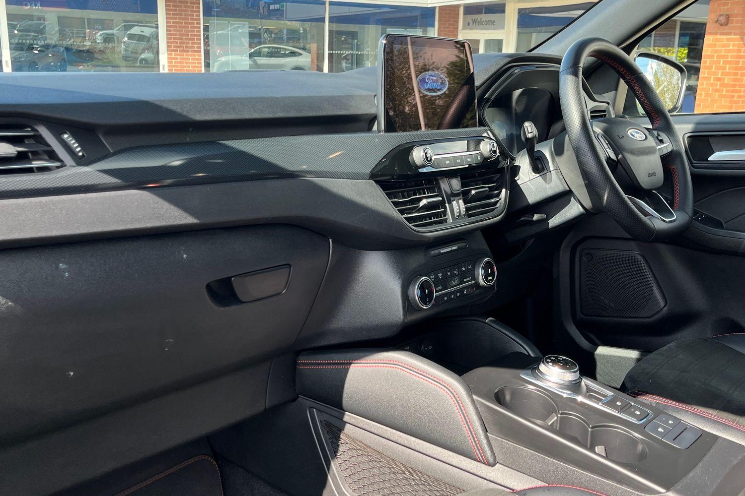 Ford Kuga Photo 17