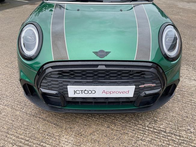 MINI Hatch Photo 21