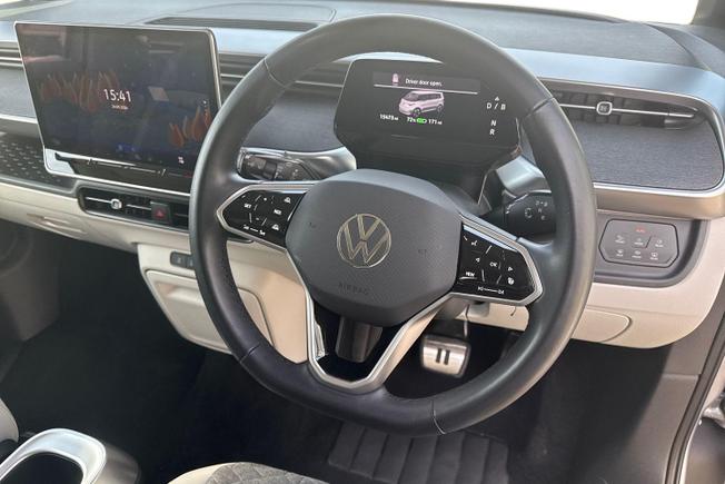 VOLKSWAGEN Id. Buzz Photo 11