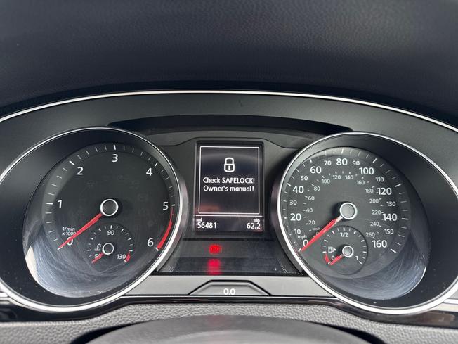 VOLKSWAGEN Passat Photo 15