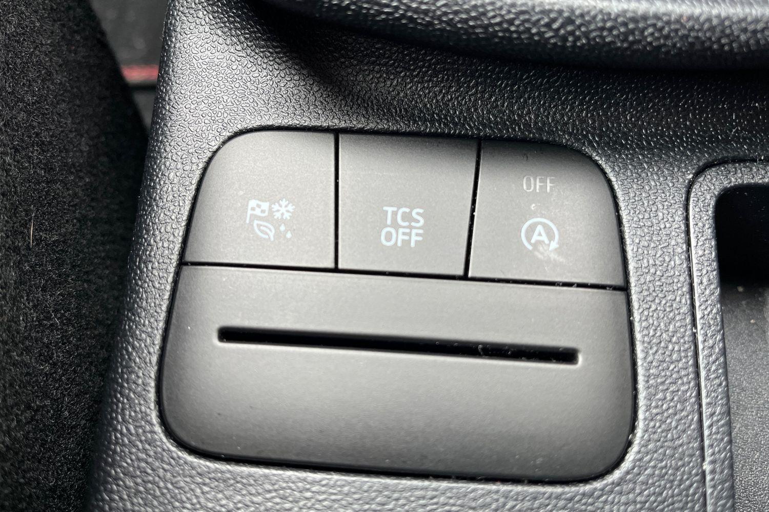 Ford FIESTA Photo 38