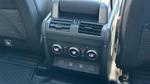 Land Rover Defender Photo 17