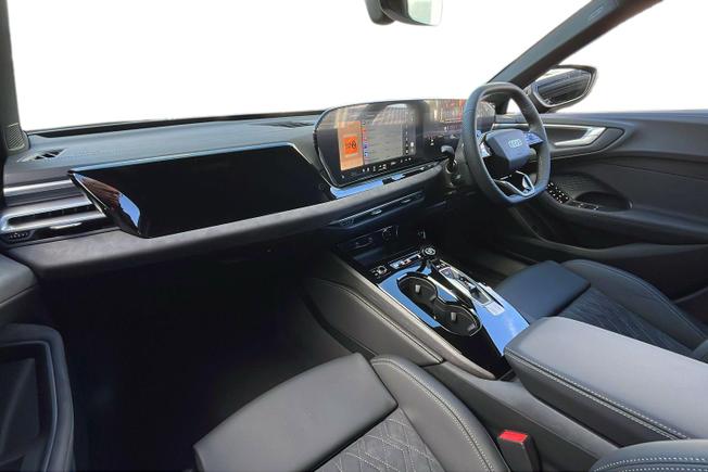 AUDI  A5 Saloon Photo 2