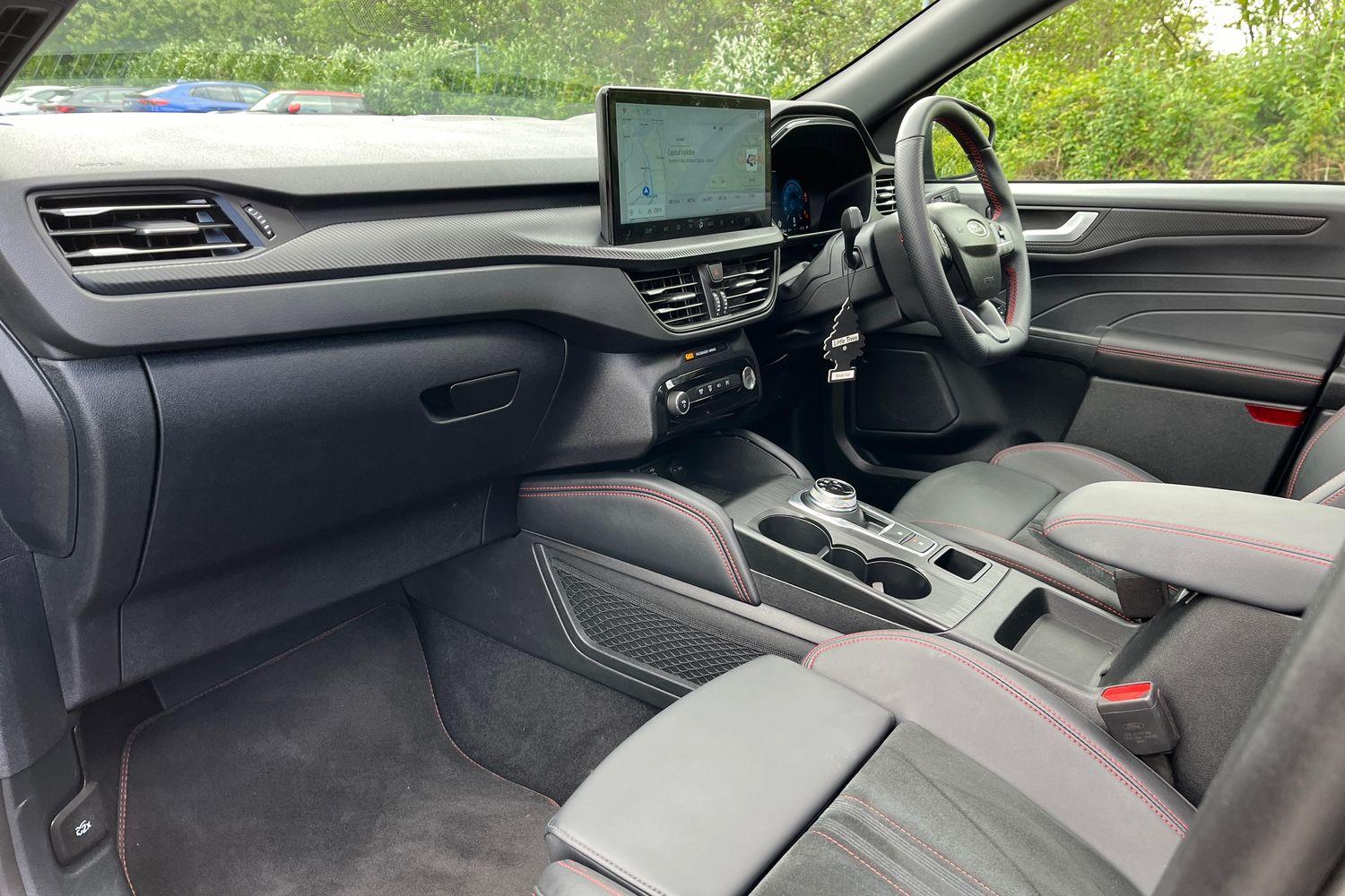 Ford KUGA Photo 17