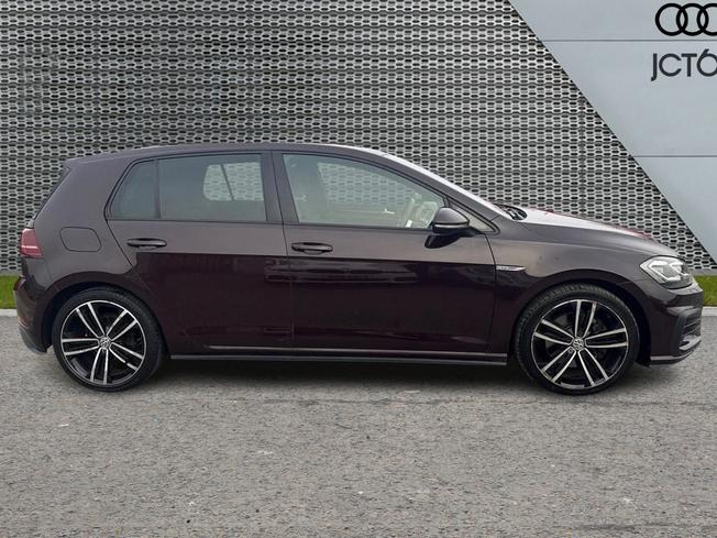 VOLKSWAGEN Golf Photo 4