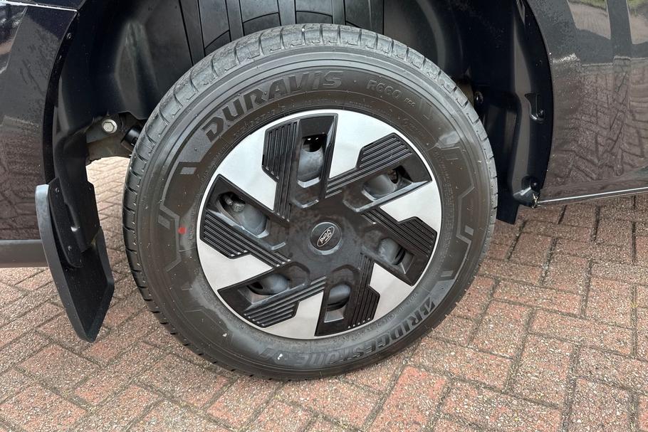 Used Ford TRANSIT CUSTOM WP75FXA 25