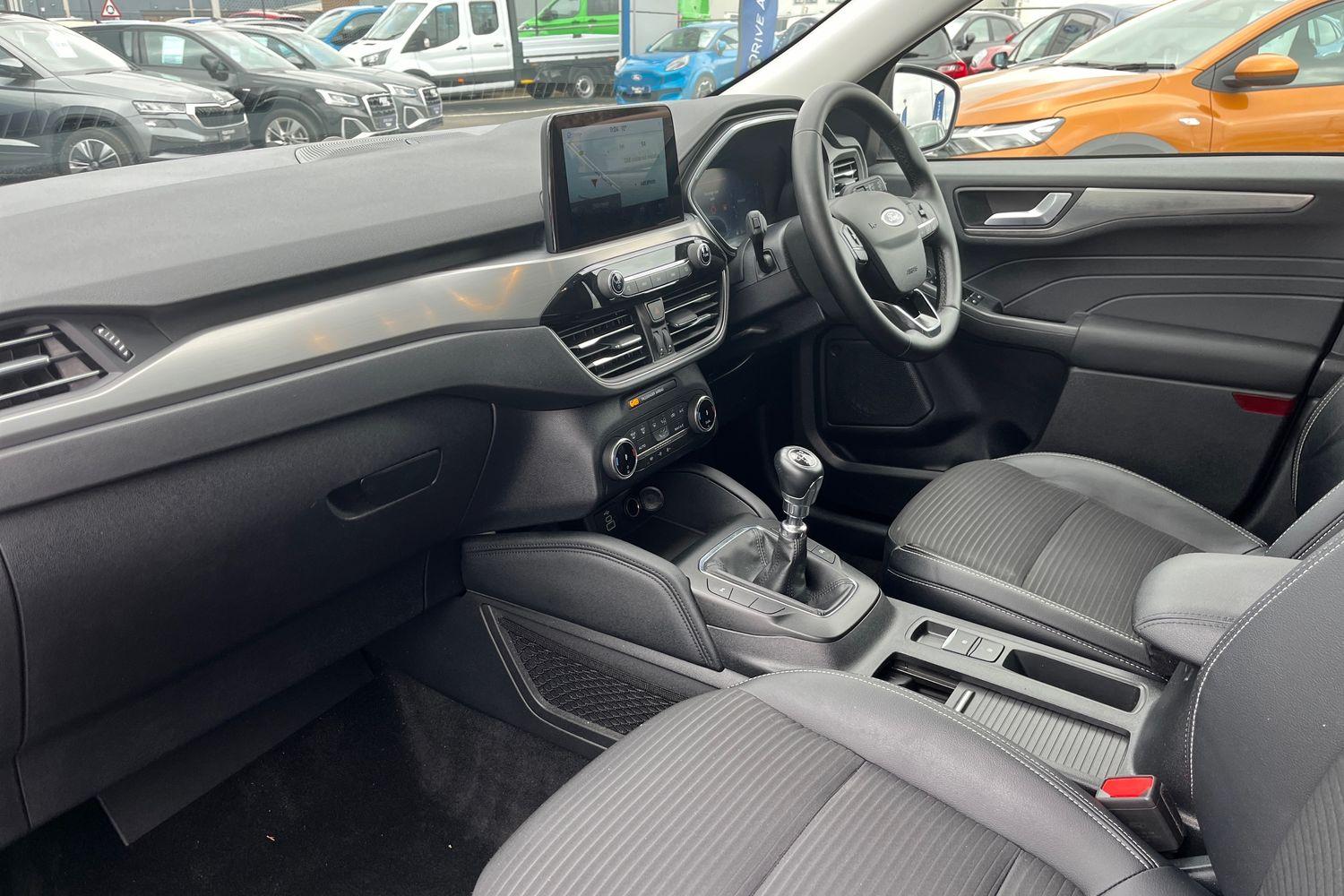 Ford KUGA Photo 17
