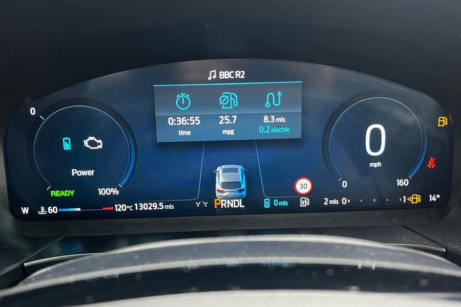 Ford KUGA Photo autoimg-0bd9b2215b58ee47befe53b5285930ceee5a361c.jpg